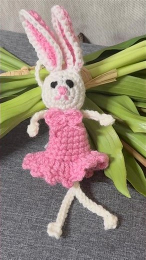 Crochet Easter bunny #crochet #crochetpatterns #handmadecrochet