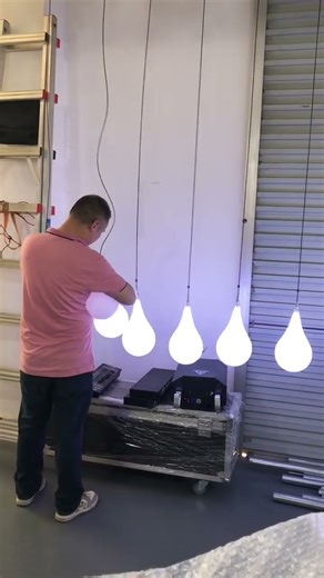 Kinetic drop RGBW #stagelighting #eventlighting #kineticlights #lightingdesign