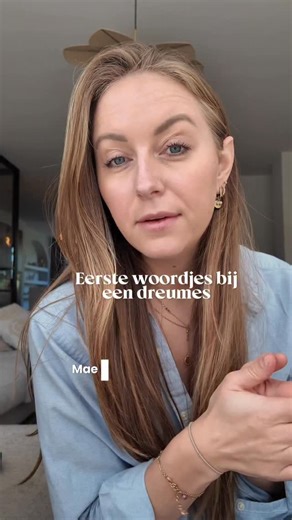Chantal Vink on Instagram: "Ik moet zeggen dat ze wel alles heel goed begrijpt. Als we namen zeggen geef maar aan de hondjes, loopt ze naar de honden toe of gooi maar in de prullenbak, dan loopt ze daarheen en gooit ze het weg. Met der gehoor is niks mis mee en begrijpt echt alles alleen het zelf zeggen dat blijft nog achter. Is dit normaal? #mom #momtalk #dreumes #eerstewoordjes #dreumes"