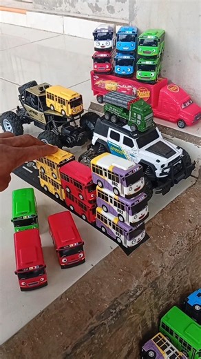 Aderoble bus tayo cute typing 🌈🚌🚗 #toys #shortsfeed #shorts