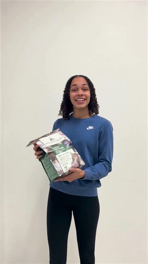 Fertilize! Spring Garlic Care: How & When! 🧄 #shorts