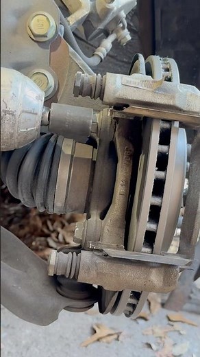 2020-2026 Nissan Versa Front Brake Pads and Rotors Replacement @E‪@ElmoMotorWorks‬