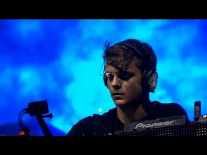 Avicii (& Martin Garrix) - Waiting for love