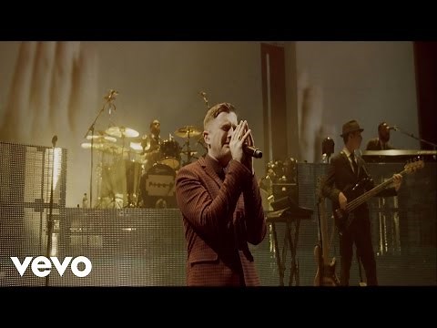 Plan B - Prayin (The Grindhouse Tour – Live At The O2)