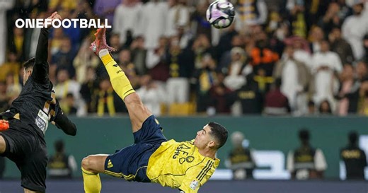 🎥 CR7 stuns with overhead kick, team-mates hail him 👑