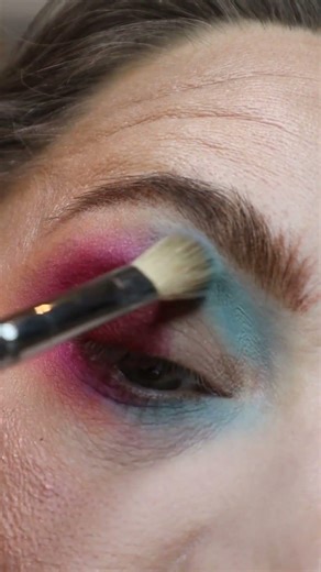 Just blending, vibing, and trusting the process 🌈 #makeupvibes #colorfulmakeup #nikkihelena