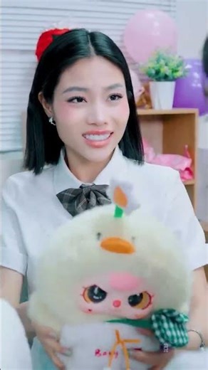 Freeze Time ⏳… I Had to Protect Her from Their Cruel Prank 💕 #zunizuni