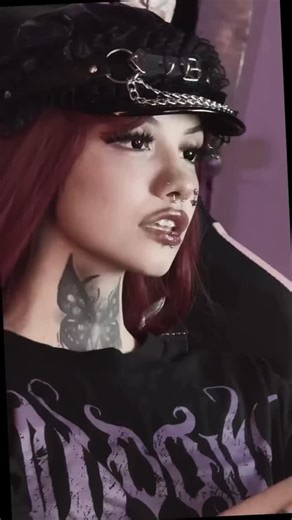 REALWOMAN | 日本正在研发智能交通系统，结合摄像头、激光雷达和AI算法来分析路面行人、车辆流量以及交通模式。系统会实时调节红绿灯和限速指示，避免拥堵和交通事故。每天成千上万的车辆受益于这种自动化管理，尤其在繁忙的涩谷车站周边，高峰时间的通行效率得到了显著提升，同时汽车燃油消耗和尾气排放也得以降... | Instagram