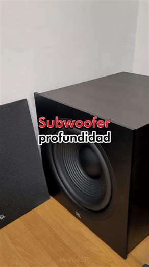 Un buen sistema de audio no está completo sin un subwoofer. 💡 Mientras las bocinas reproducen las frecuencias medias y altas, el subwoofer refuerza los graves para lograr un sonido balanceado y envolvente. Porque escuchar música no es lo mismo que sentirla. 🔊 Visitanos en 6ta avenida 20-88 Zona 10, interior de Plaza Musical 📍 #subwoofer #musical | Musical