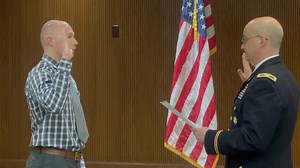 At a young age, Cox South Emergency Department Physician Dr. Steven Propst dreamed of joining the Air Force. This month he achieved that dream by taking an oath to join the Air Force Reserves. “I hope my legacy is one of discipline and commitment and that my children and my coworkers will appreciate the heart that I am putting into it. For me, it seems like a small sacrifice to give back my time. Even deployments, if I experience those, are often shorter for physicians. And I will think to look 