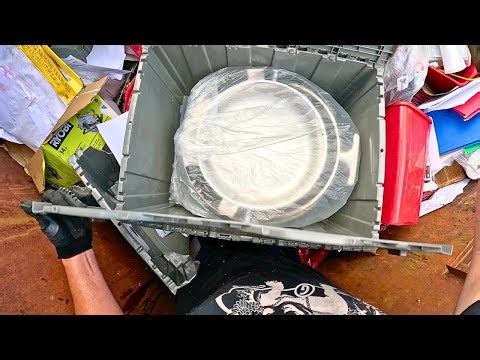 Dumpster Diving "There's More Totes Down Here!"