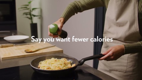 FLAIROSOL OLIVIA Oil Sprayer for Cooking, 200ml Glass Olive Oil Sprayer, Continuous Cooking Spray with Portion Control, Oil Dispenser for Kitchen, Air Fryer, Salad, BBQ (Green Bottle, Gold Print)