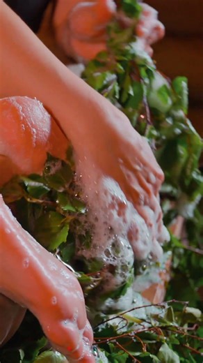 AUTHENTIC BANYA CEREMONY 💦 | MASTER’S STEAM & FOAM VENIK MASSAGE FOR HER