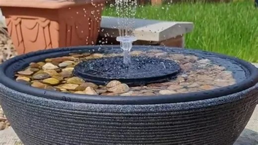Gardening whizz shared the cheap & genius way to make your own water feature