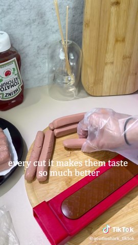 Revolutionize Your BBQ with This Hotdog Slicing Tool