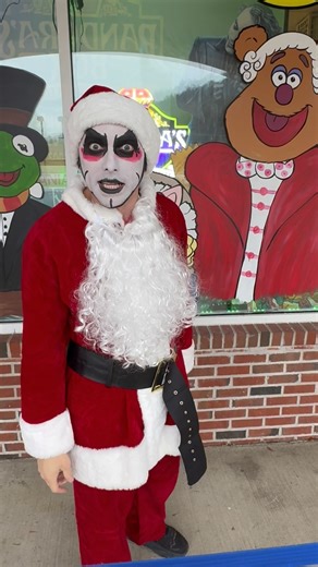 Santa Hausen #danhausen #santahausen