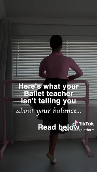 What your ballet teacher isn’t telling you about balance… It’s not just about holding pretty positions for long periods. While that does build muscular endurance, it doesn’t fully develop your neuromuscular system, which is key to mastering better balance and pirouettes. So, how can we challenge balance as dancers and get those flawless pirouettes? Here’s the secret: visual tracking, dynamic balance exercises, and focusing on posture and core control. 💡 Most ballet teachers aren’t familiar with
