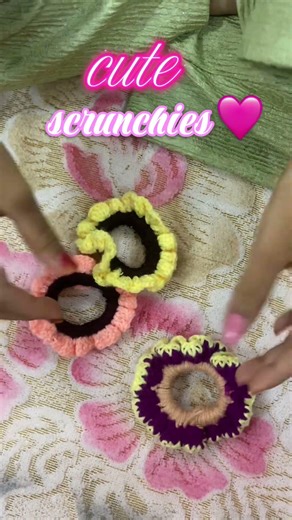 Love these cute scrunchies 🩷 #viral #crochet #smallbusiness #sale#trending #scrunchies#hairstyles