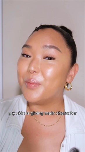 Skincare 🤝 Makeup NEW PhotoReady Lift & Fill Skin Tint is NOT a foundation: it’s a sheer, glowy tint that instantly evens skin tone, blurs the look of pores imperfections, and visibly brightens your complexion❤️ The before after on @celestine.pearl is EVERYTHING✨ Shade shown: 120 Shop NOW @cvspharmacy | Revlon
