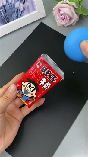 Use milk cartons to make fun homemade toys with your children at home on weekends. Parent-child