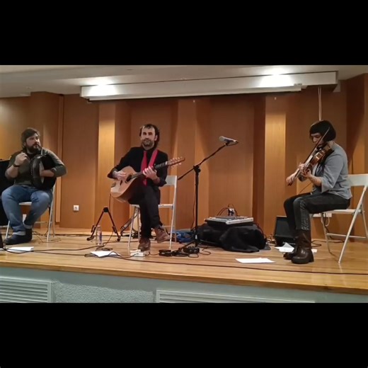 Bela maneira de rematar o ano concertístico. Obrigado a todas en #Lugo . Boas festas 🍒🍒🍒 | Fernando Barroso