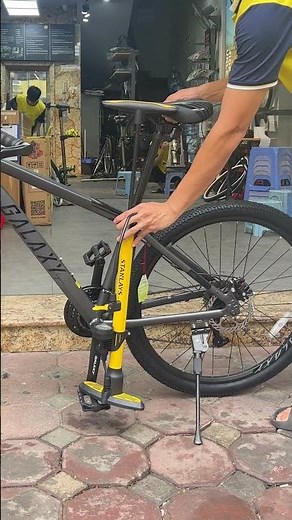 Adjust your bike seat with this trick. #cyclingtips #mtb #bikerepair #cycling #tipsandtricks