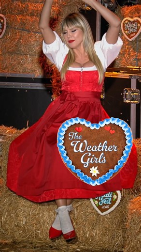 Maßkrug bereit, Musi spielt auf, Dirndl sitzt: Alles ready für Heidi Klums "HeidiFest" im legendären Hofbräuhaus in München! Freut euch auf die ultimative Pre-Wiesn-Party - inklusive musikalischer Highlights und jeder Menge bayerischer Tradition. 🥨❤️🤩 👉 "HeidiFest" – Am Donnerstag um 20:15 Uhr und jederzeit kostenlos streamen auf Joyn ProSieben! #HeidiFest | ProSieben