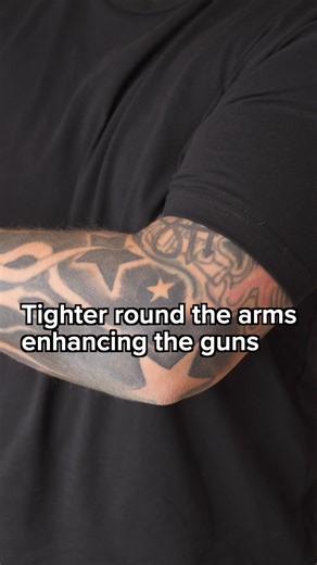 T-Shirts Made For Bigger Guys 🐎 No riding up 😎 No baggy sleeves 🙈 Relaxed fit around the belly | Built Different