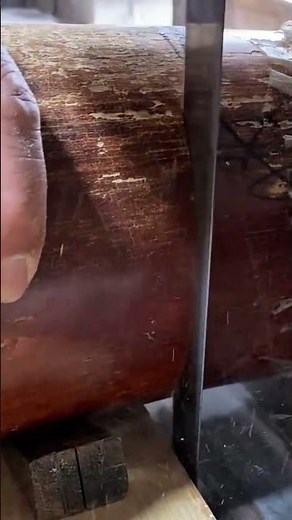 a large cutting machine used to cut blocks of wood quickly and easily