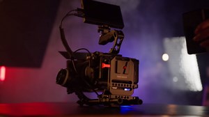 NEEWER V Mount Battery PS099E with Type C Cable, 6800mAh 99Wh 14.5V Mini V Lock with OLED Display, Fast Charging 65W PD USB C, D Tap/BP/USB A/DC Output for Video Camera Monitor Camcorder Filmmaking