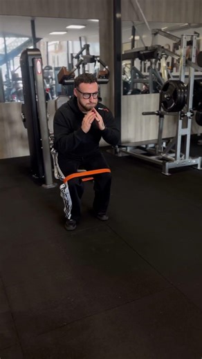 Squat latéral avec élastique