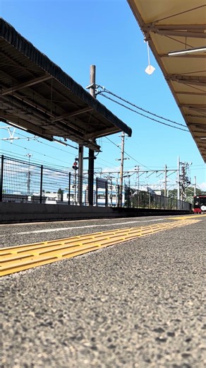 VIVANT列車恵那駅入線シーン