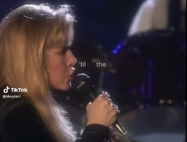 Fleetwood Mac Silver Springs Live Performance 1997