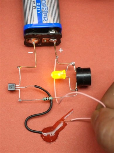 BC547 Transistor Experiment: DIY Electronics Project