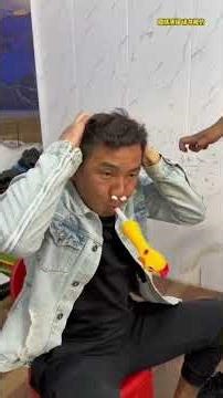 Screaming Chicken Pain Endurance Challenge: Lumpy Pear! 😂 #challenge #trending #funny #shorts