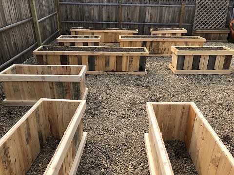 Pallet Wood Raised Garden Beds -DIY Daddy