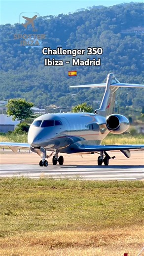 Amazing Bombardier Challenger 350 taking off. #aviation #airplane #best #airport