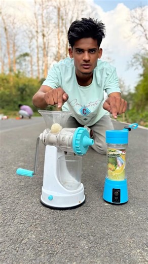 Hand Juicer Machine Vs USB Rechargeable 2Ta Juicer mixer