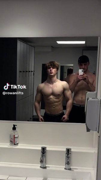 post fire alarm 😔 #18 #natty #bodybuilding #fyp #gym