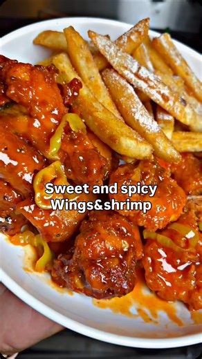 Shannon Smith on Instagram: "Sweet and spicy wings &shrimp using seasonings from justusseasonings.com 🔥 #fyp #dinnerideas ##shopsmallbusinesses"