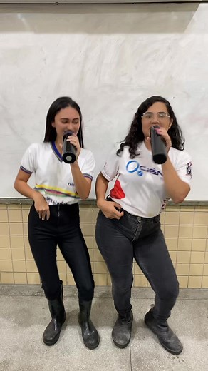 Voltamos com Bia da bota e Alêzinha do forró (Vídeo gravado no intervalo) #foryou #terceirao #meninadabota #trend #viralvideo #despedida #formatura #mulherdepreso🔓🕊👫💍 #governo #estadual #olimpiadas