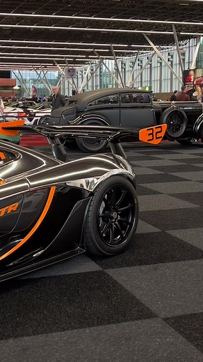 Beautiful machines 🧡#car #cars #mclaren