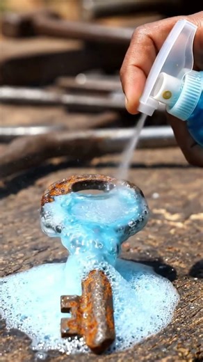 Old Rusty Key Restoration – Like New Again #rustremoval #metalrestoration #diy #rusted #patina