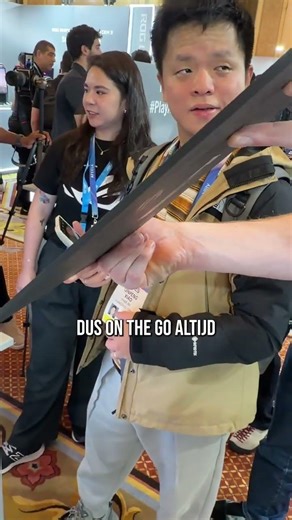 Asus heeft 's werelds eerste gaminglaptop met twee schermen #asusrog #gaminglaptop #ces