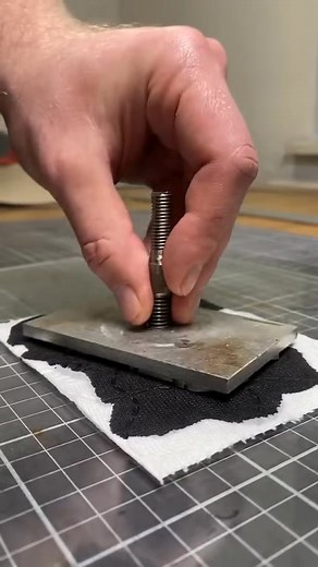 5.9K views · 72 reactions | #leatherworking #leatherworks #leatherproduct #leathercraft #leatherwallet #wallet #asmr | Leathercraft | Facebook