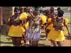 Zulu girls dancing reed dance 2024