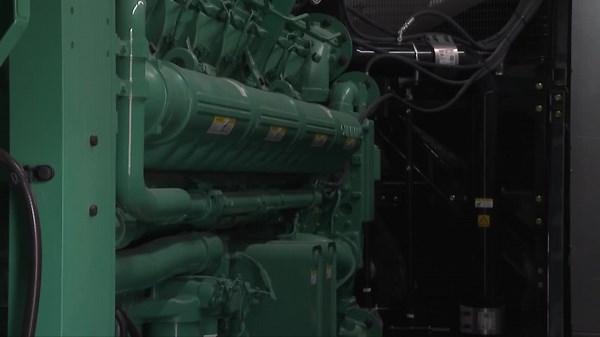 Verizon offers rare tour of its nerve center