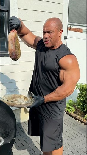 WHERE MY CARNIVORES AT