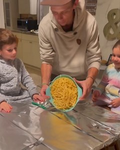 'Let's dig in!' 😂🍝 | LADbible