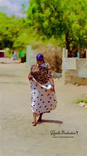 فيديوهات أنشأها ❥Mυɴιιѕн Ppe🫦😍🫶🏿∞ (@0.0.80.00) باستخدام original sound - Ismo Lyrics🎧🤍🕊